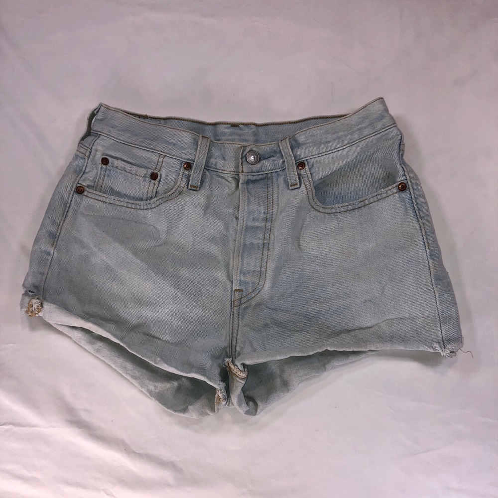 Levis 501 Original High Rise Light Wash Denim Cut Off Shorts 01298